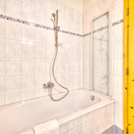 Holiday home Village Wildschoenau Nature Escape Chalet, Cleaning Included Niederau